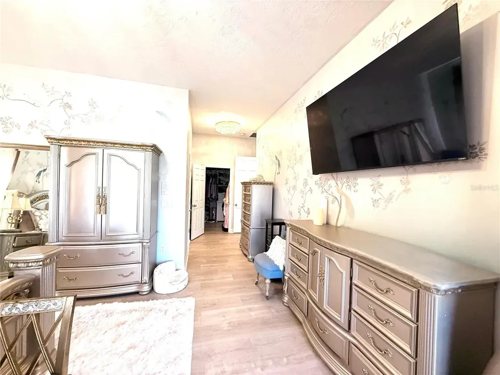 405 Wellington Court Venice FL 34292