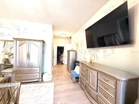 405 Wellington Court Venice FL 34292