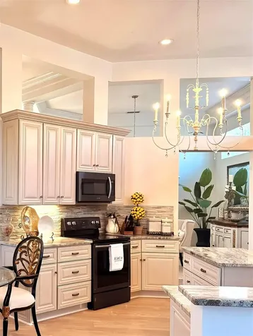 405 Wellington Court Venice FL 34292