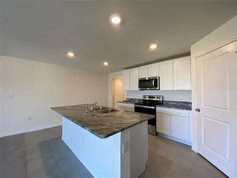 661 W Twisted Oaks Drive Beverly Hills FL 34465