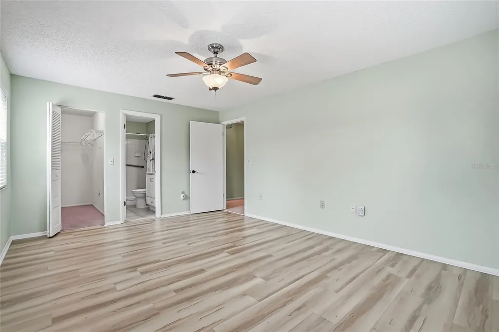 6188 80th Street N St Petersburg FL 33709