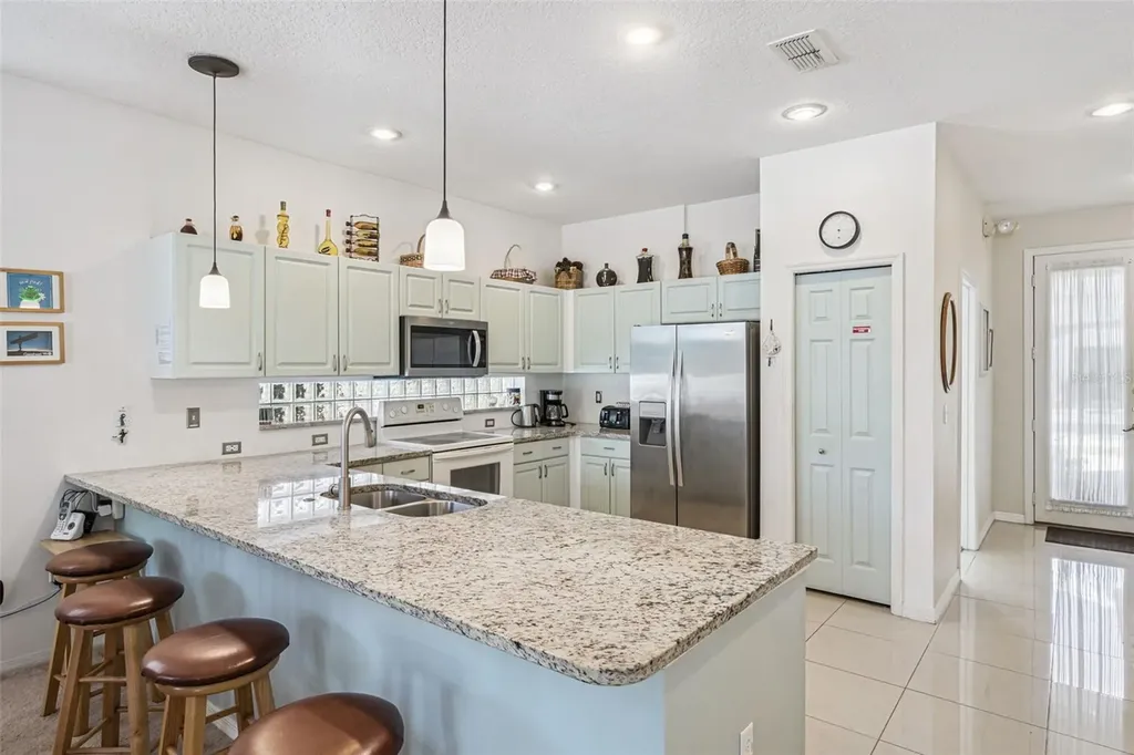 2901 Sunset Vista Court Kissimmee FL 34747