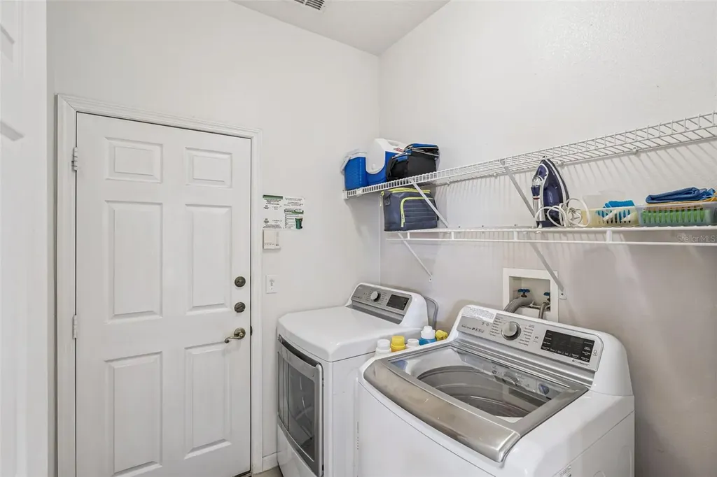 2901 Sunset Vista Court Kissimmee FL 34747