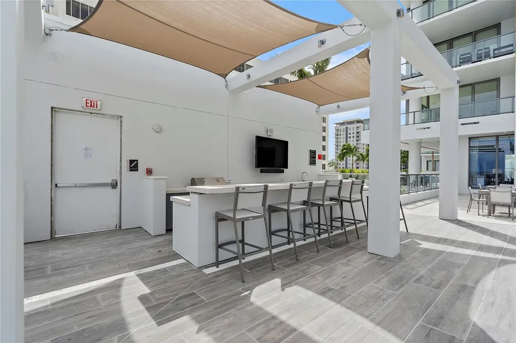 301 1st Street S St Petersburg FL 33701