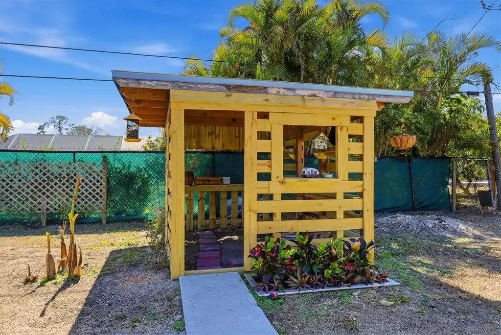 22365 Albany Avenue Port Charlotte FL 33952