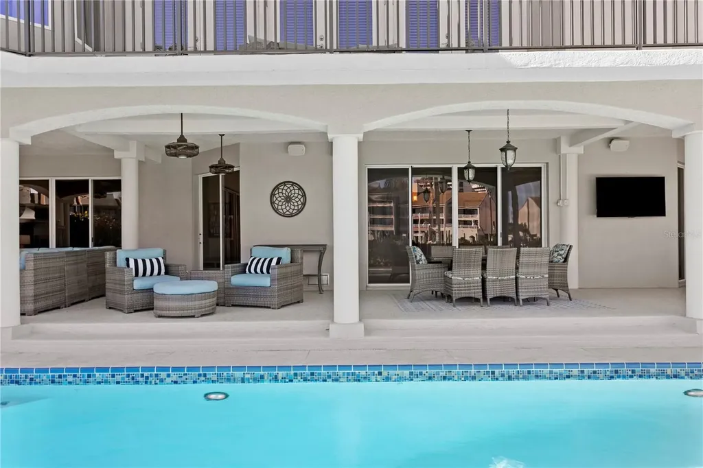 6103 Pasadena Point Boulevard S Gulfport FL 33707