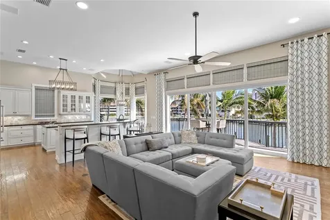 6103 Pasadena Point Boulevard S Gulfport FL 33707