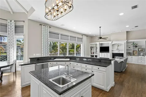 6103 Pasadena Point Boulevard S Gulfport FL 33707