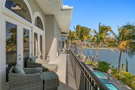 6103 Pasadena Point Boulevard S Gulfport FL 33707