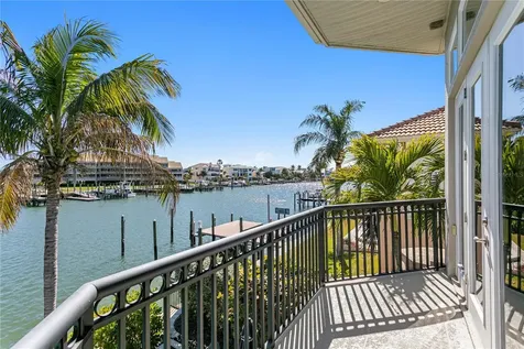 6103 Pasadena Point Boulevard S Gulfport FL 33707