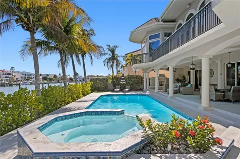 6103 Pasadena Point Boulevard S Gulfport FL 33707