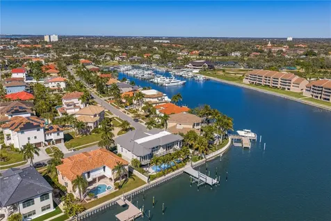 6103 Pasadena Point Boulevard S Gulfport FL 33707