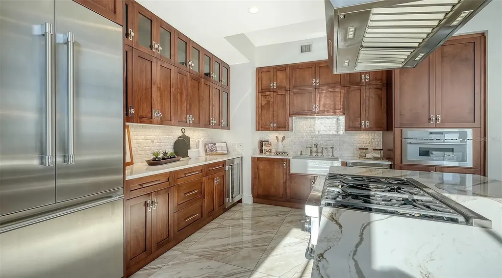 1350 Main Street Sarasota FL 34236