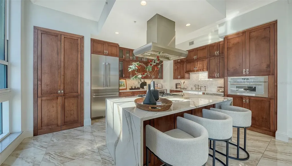 1350 Main Street Sarasota FL 34236