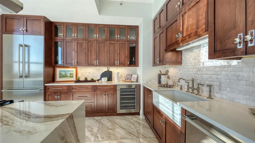 1350 Main Street Sarasota FL 34236