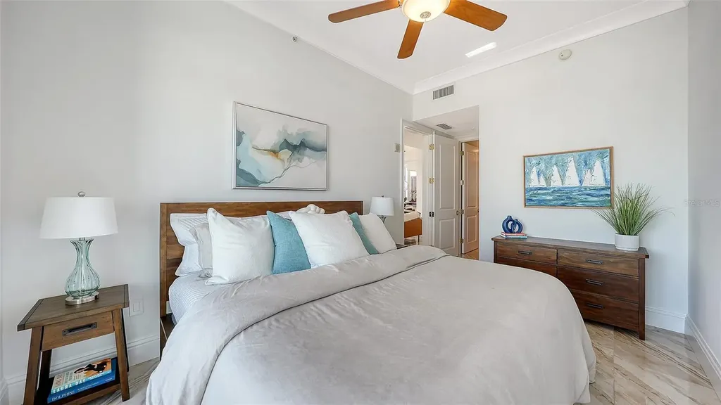 1350 Main Street Sarasota FL 34236