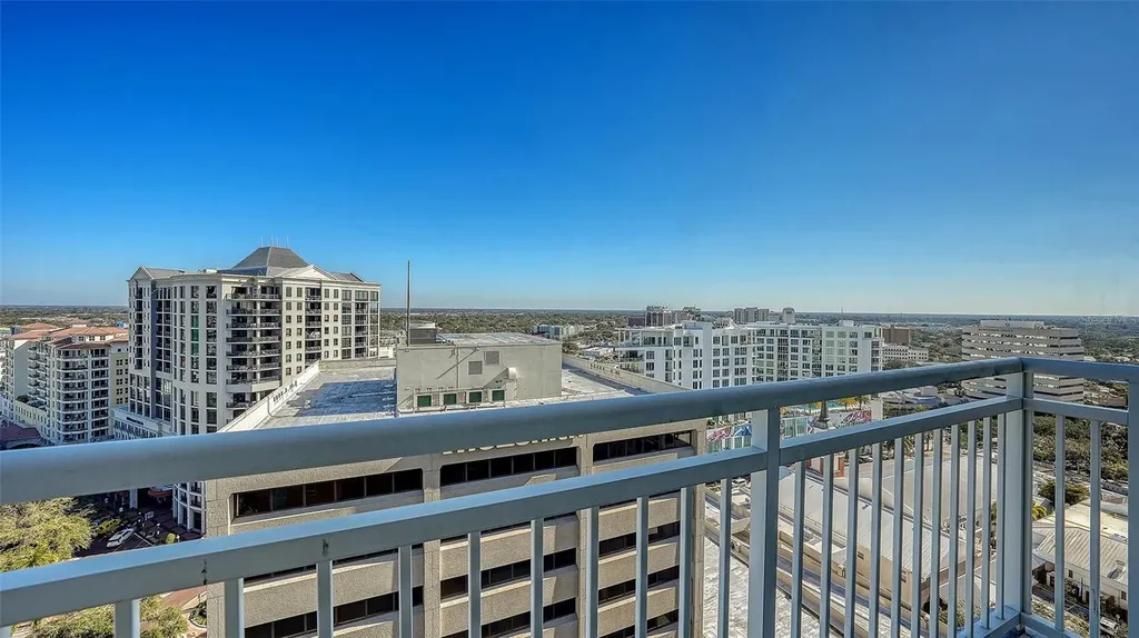 1350 Main Street Sarasota FL 34236