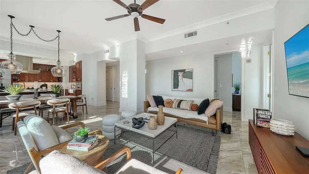 1350 Main Street Sarasota FL 34236