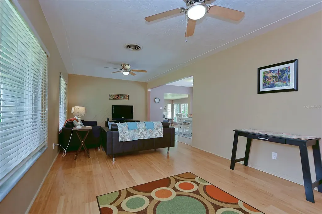 5850 24th Avenue S Gulfport FL 33707