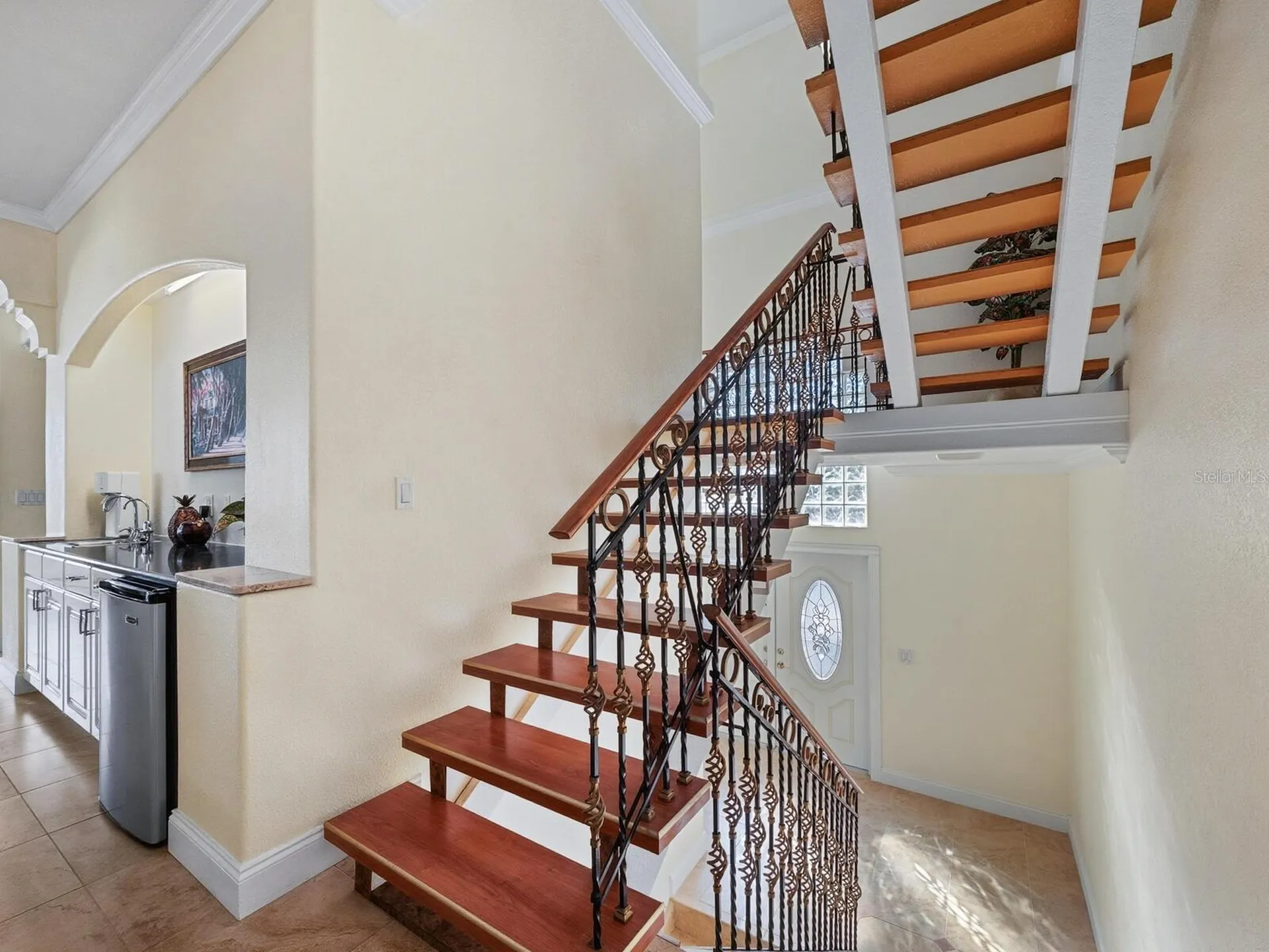 605 Avenida De Mayo Sarasota FL 34242