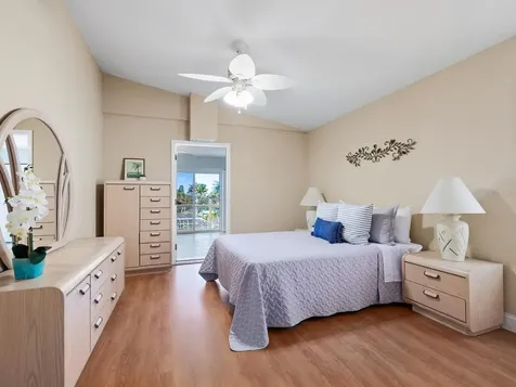 605 Avenida De Mayo Sarasota FL 34242