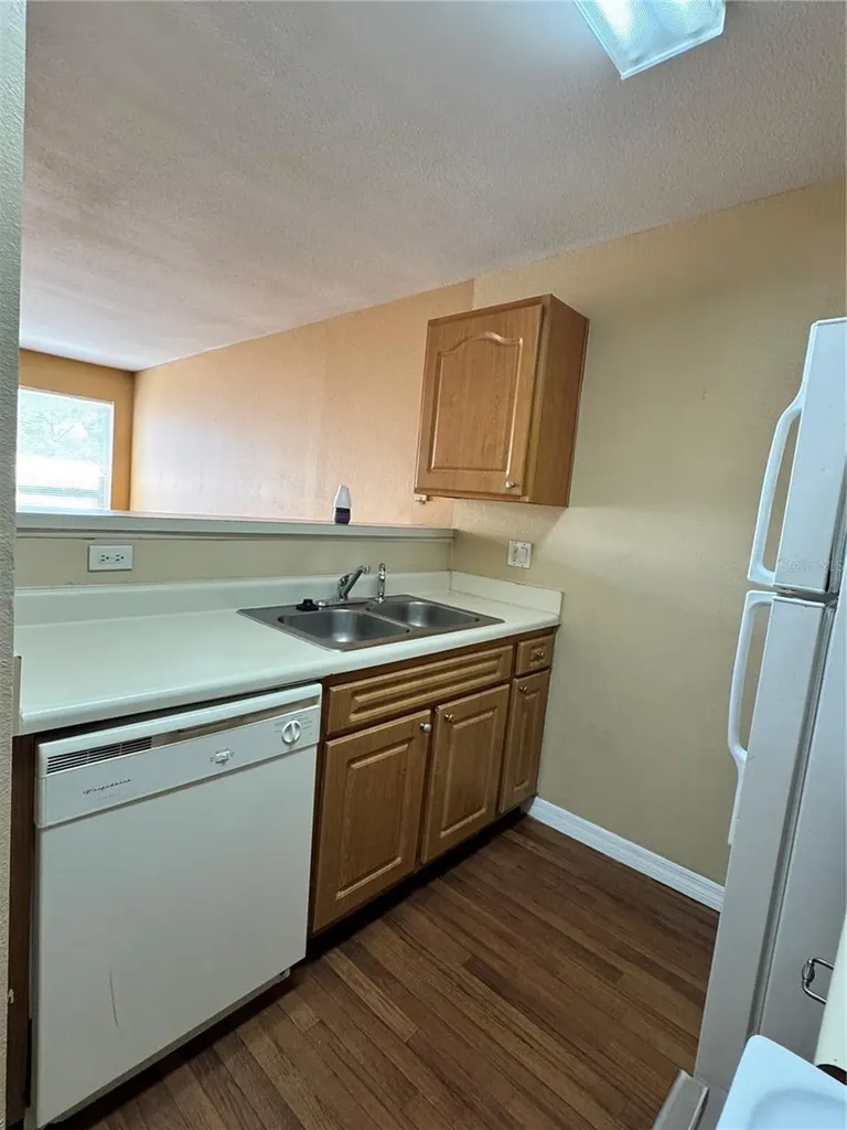 4740 Walden Circle Orlando FL 32811
