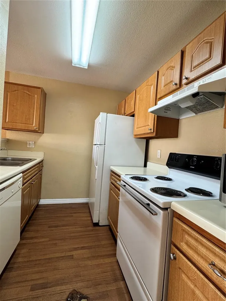 4740 Walden Circle Orlando FL 32811