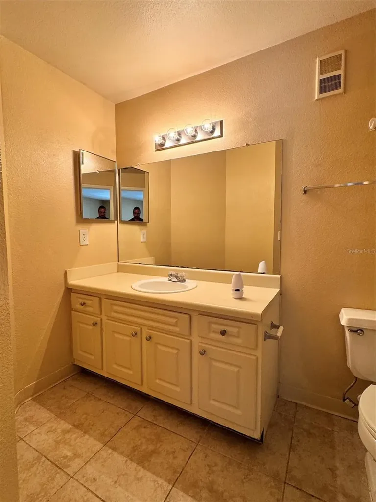4740 Walden Circle Orlando FL 32811