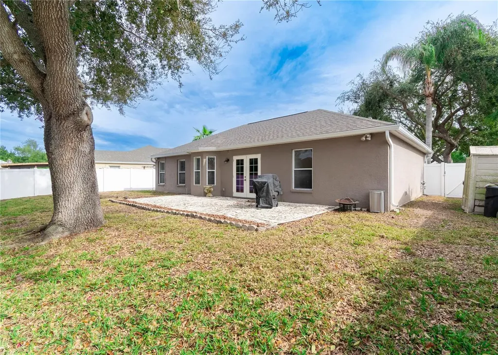 14833 Redcliff Drive Tampa FL 33625