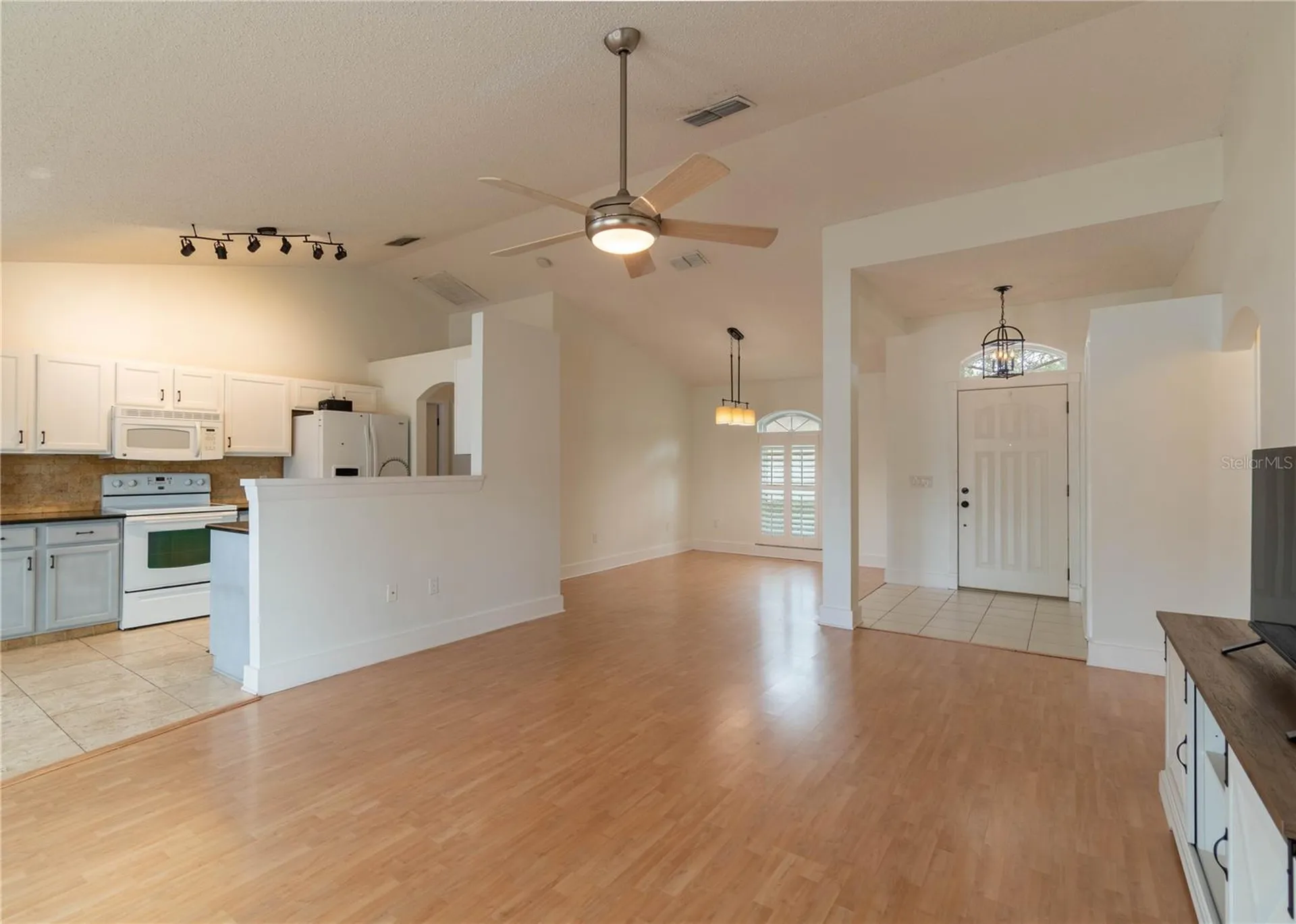 14833 Redcliff Drive Tampa FL 33625