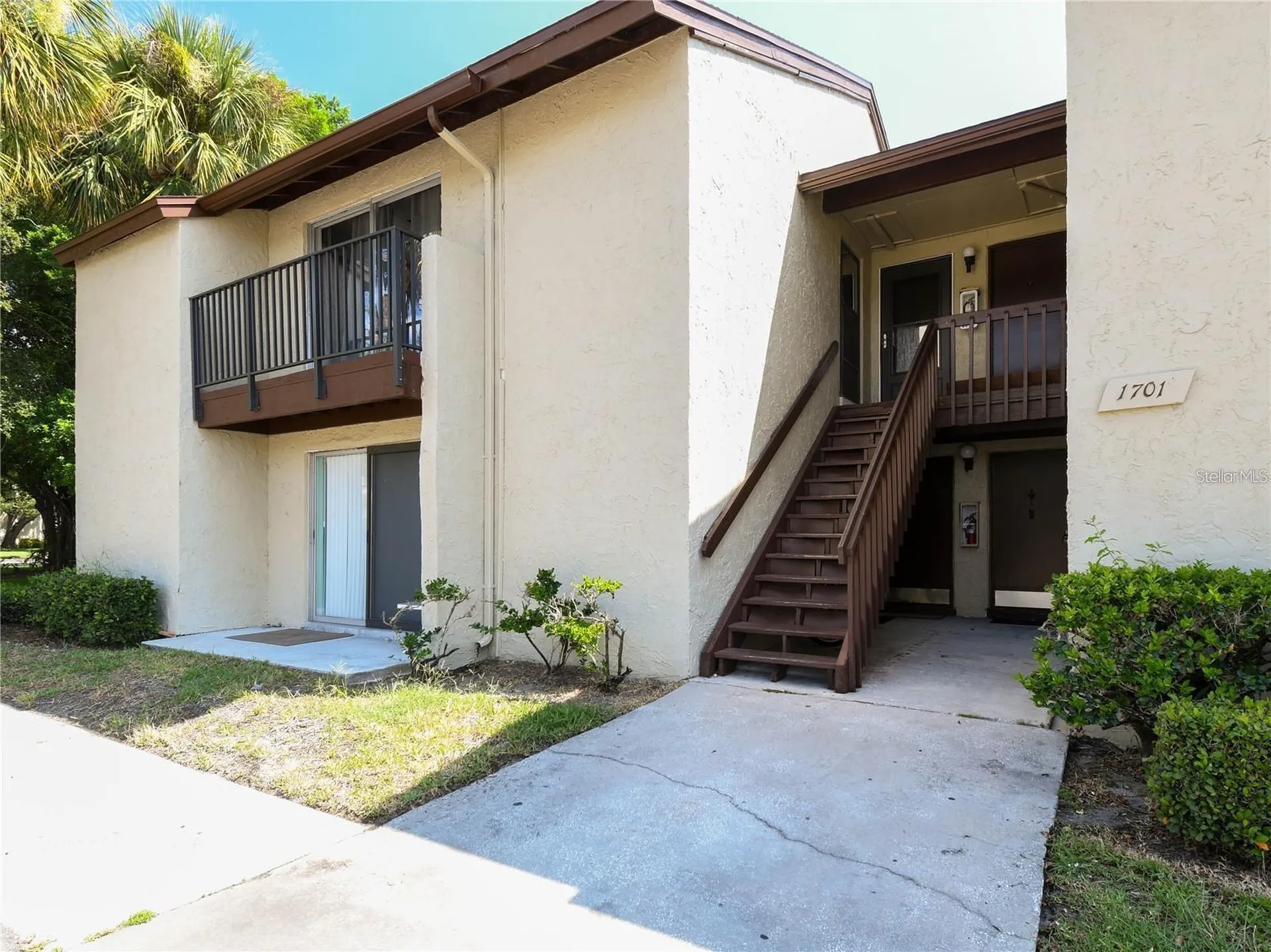 4215 E Bay Drive Clearwater FL 33764