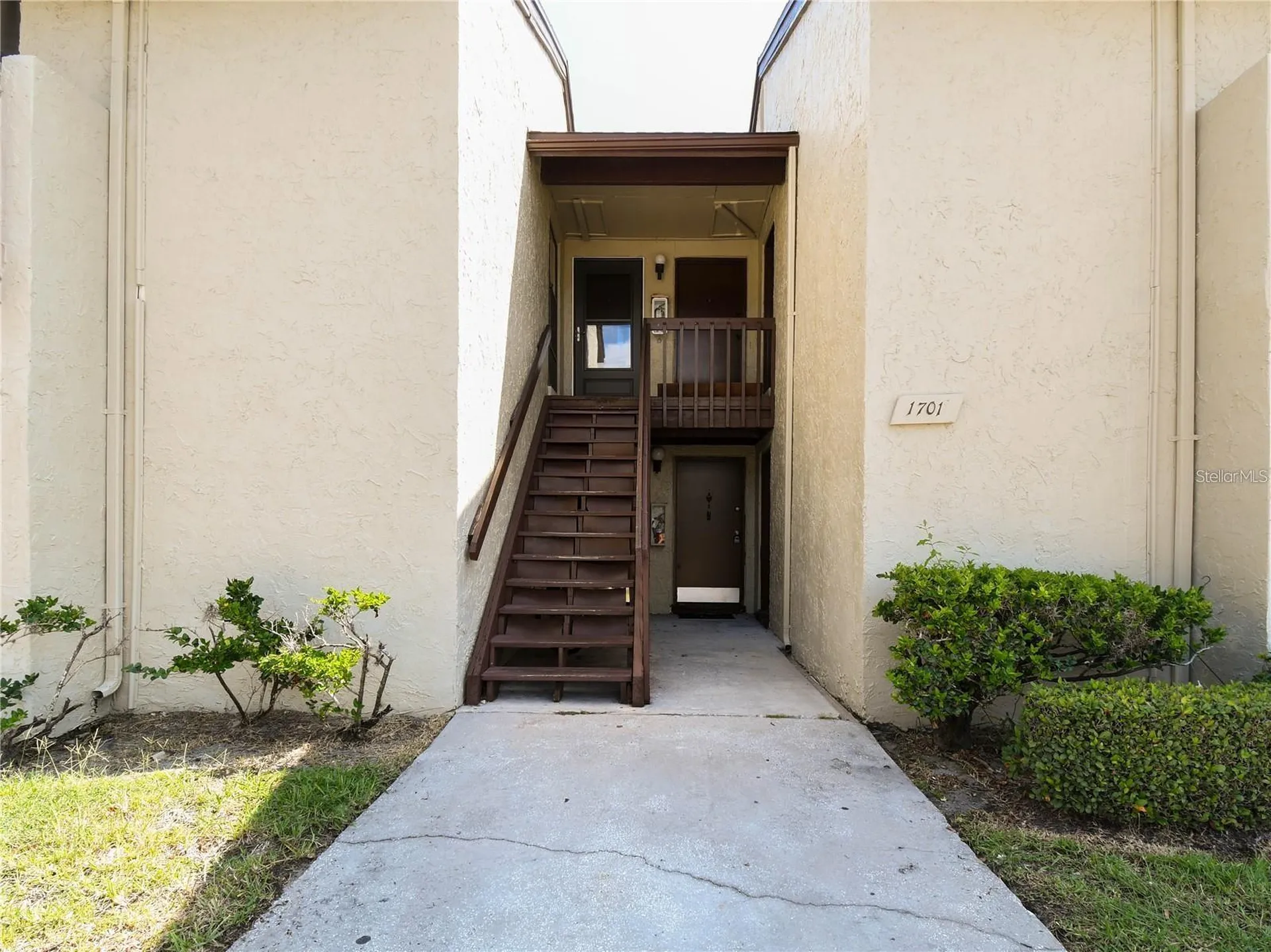 4215 E Bay Drive Clearwater FL 33764