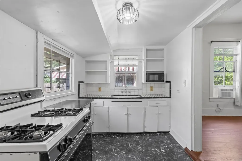 232 NW 4th Avenue Gainesville FL 32601