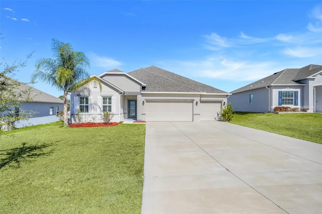 1814 Forest Glen Drive Fruitland Park FL 34731