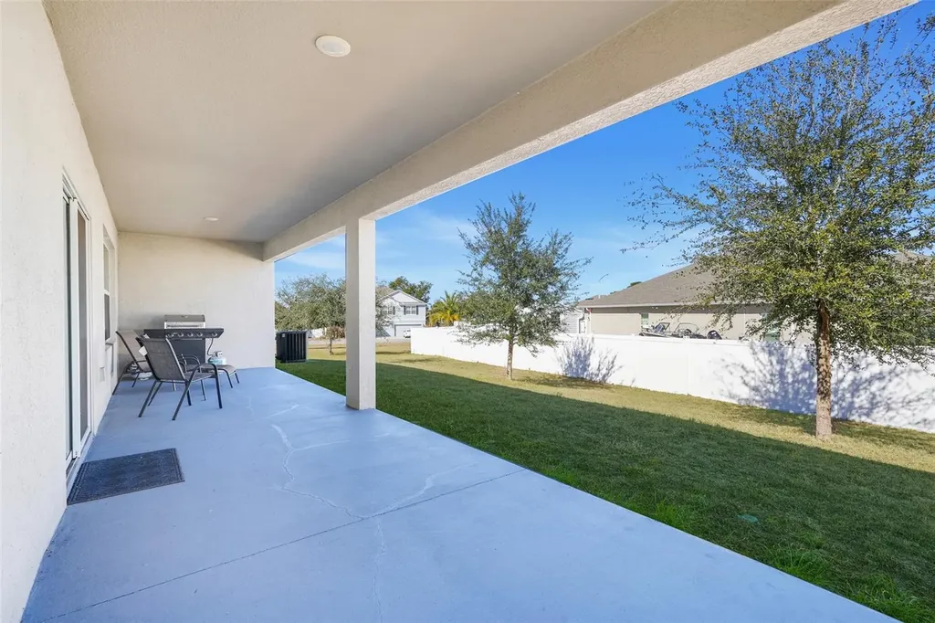 1814 Forest Glen Drive Fruitland Park FL 34731
