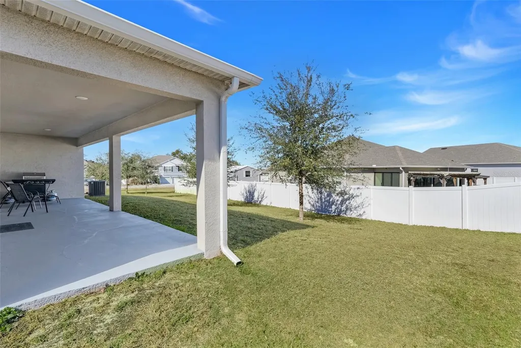 1814 Forest Glen Drive Fruitland Park FL 34731