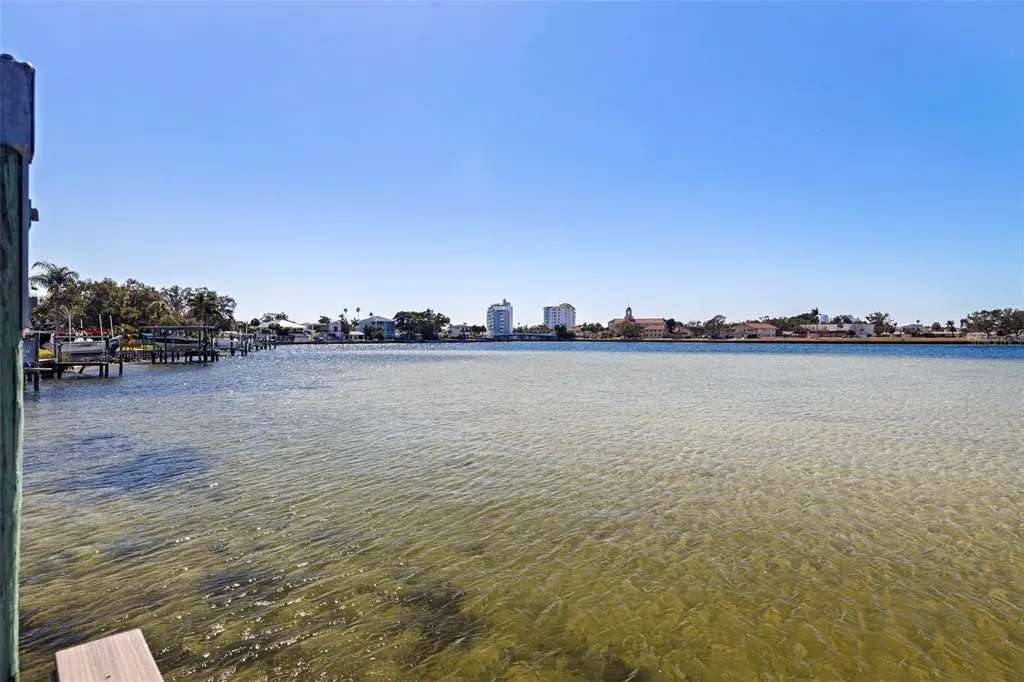 3830 Shore Acres Boulevard NE St Petersburg FL 33703