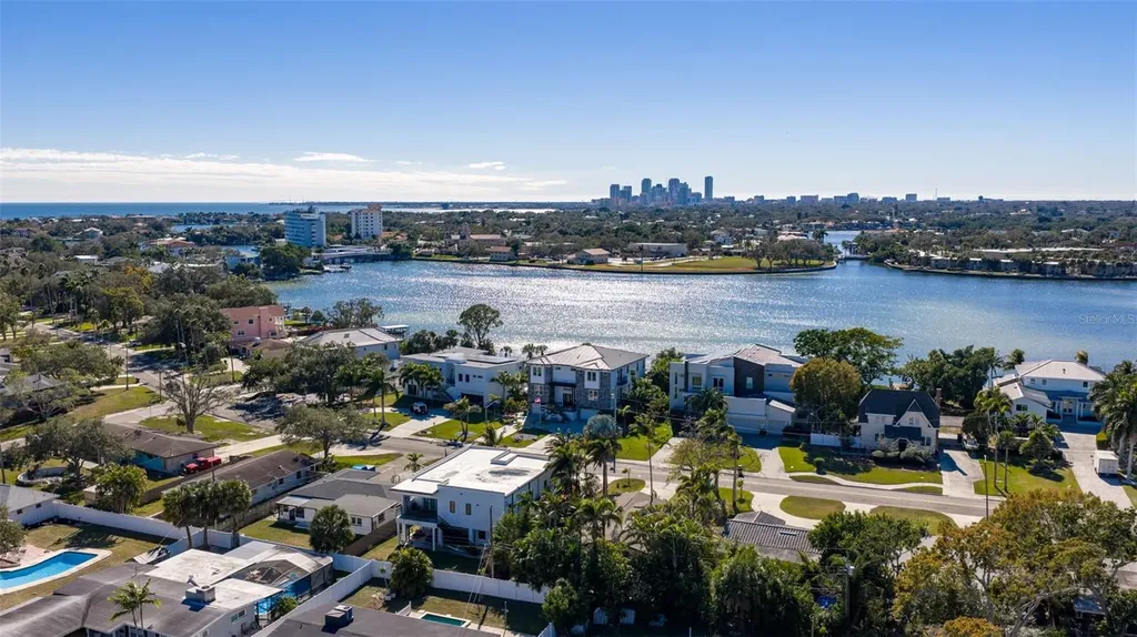 3830 Shore Acres Boulevard NE St Petersburg FL 33703