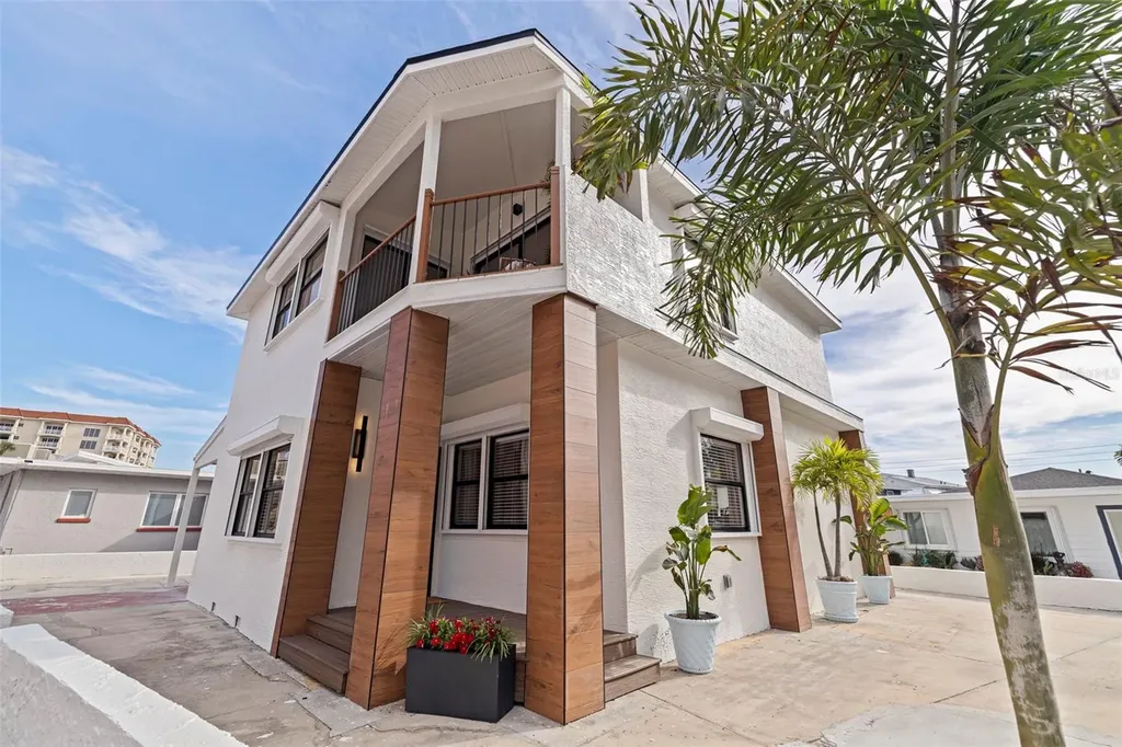 113 176th Avenue W Redington Shores FL 33708