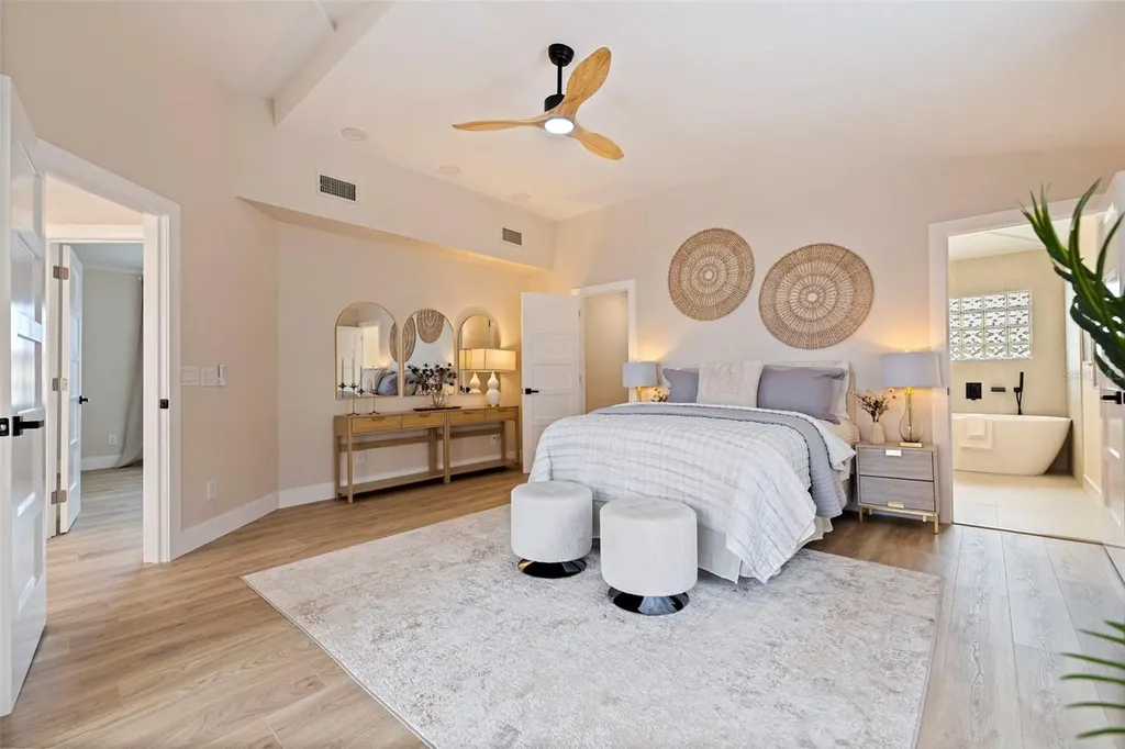 113 176th Avenue W Redington Shores FL 33708