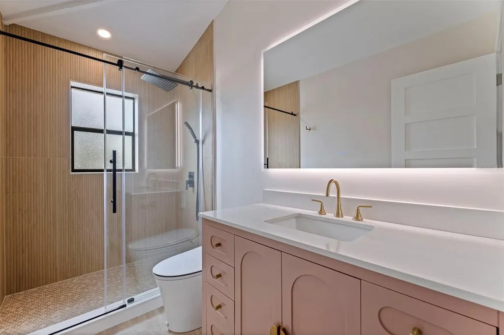 113 176th Avenue W Redington Shores FL 33708