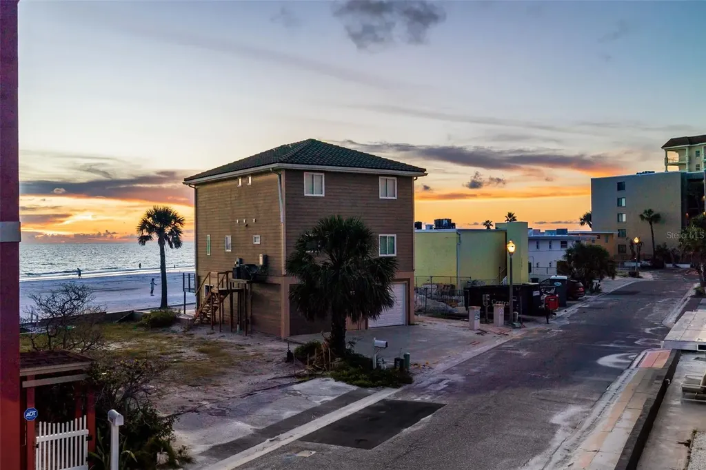 113 176th Avenue W Redington Shores FL 33708