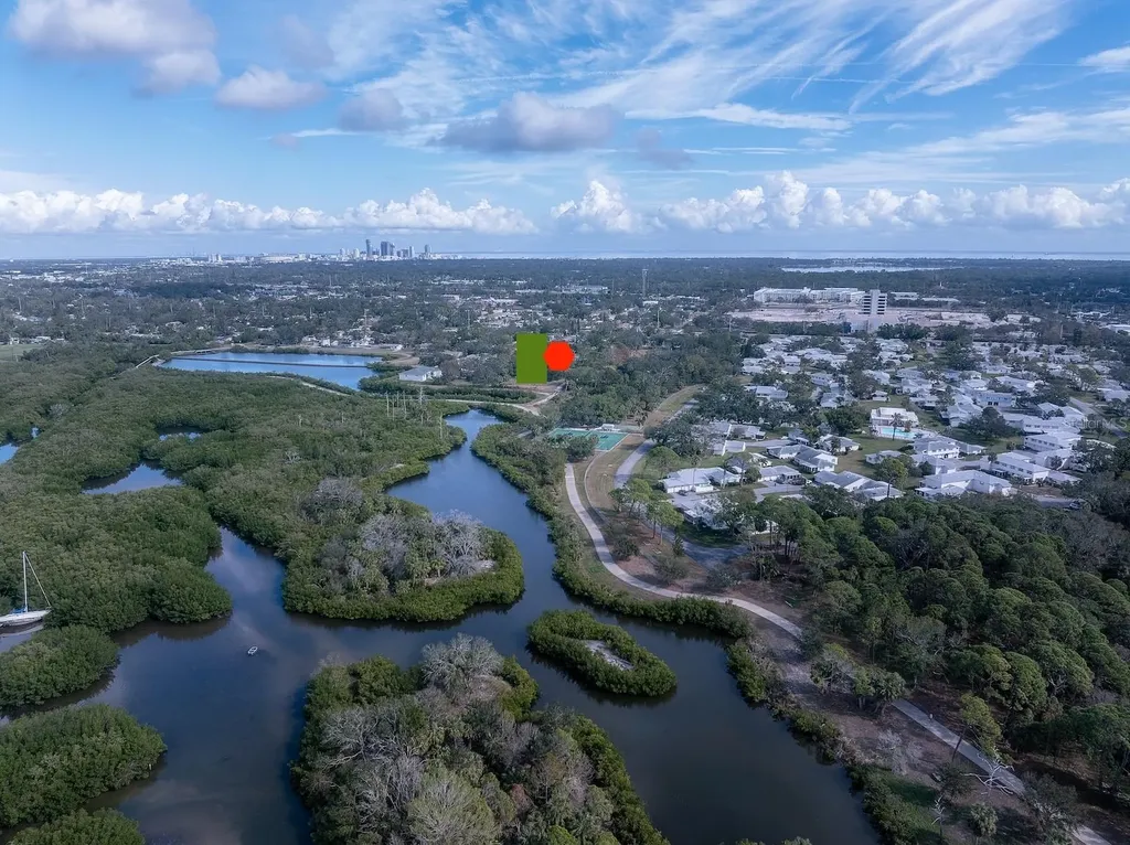 3847 30th Avenue S St Petersburg FL 33711