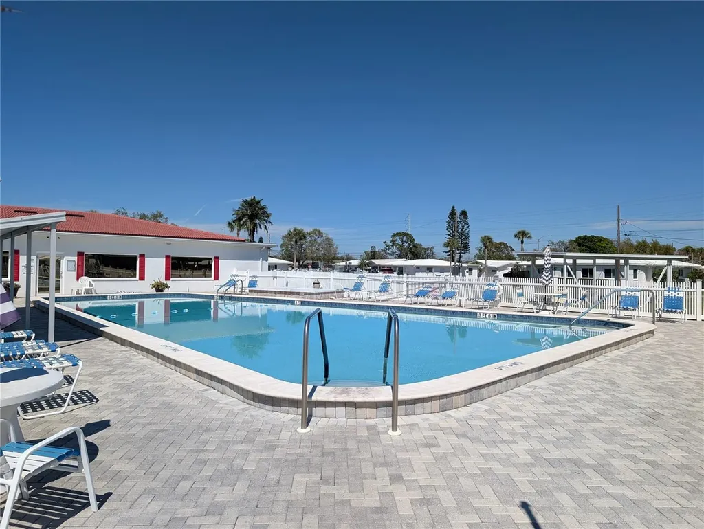 10139 44th Way N Pinellas Park FL 33782