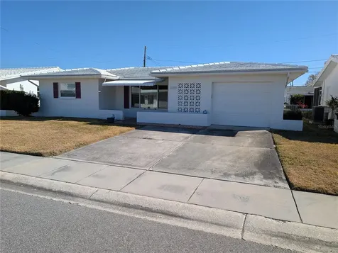 10139 44th Way N Pinellas Park FL 33782