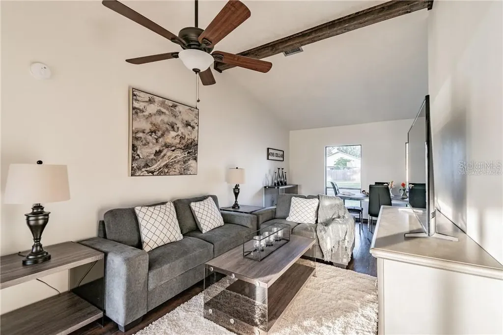1925 Dockside Drive Valrico FL 33594