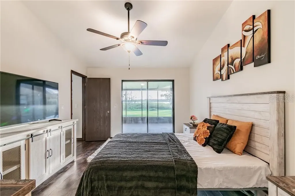 1925 Dockside Drive Valrico FL 33594