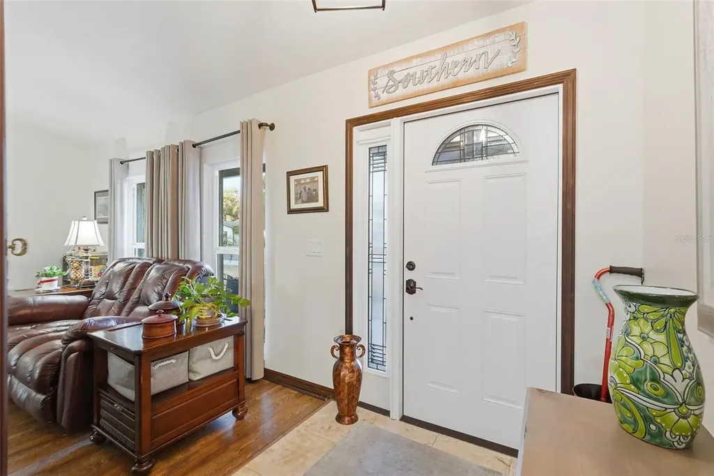 1925 Dockside Drive Valrico FL 33594