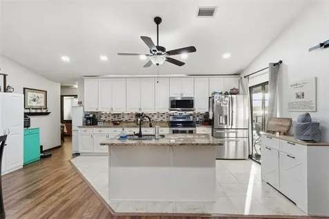 1925 Dockside Drive Valrico FL 33594