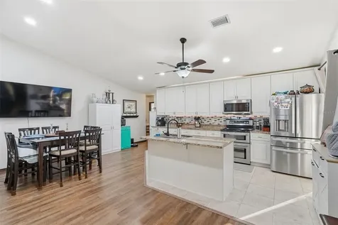1925 Dockside Drive Valrico FL 33594